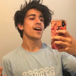 Meet your Posher, Andres